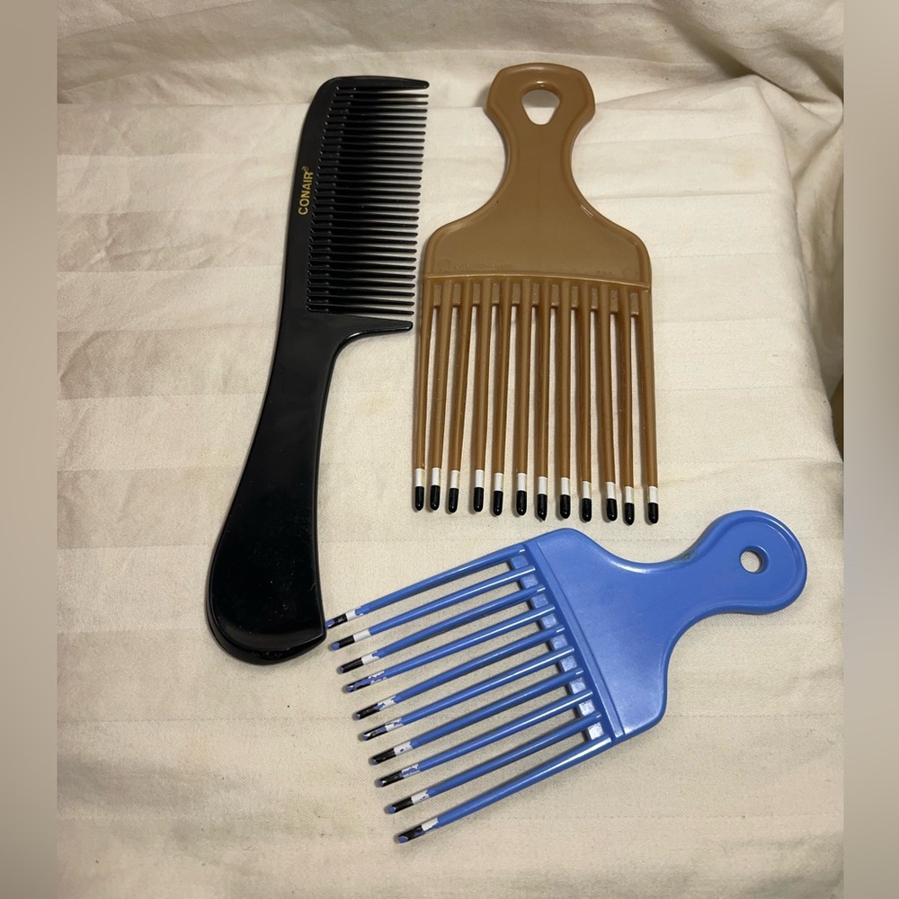 Vintage USA Patent 4345608 Large Color Dip Hair Pick Black Conair Comb Sm Pick